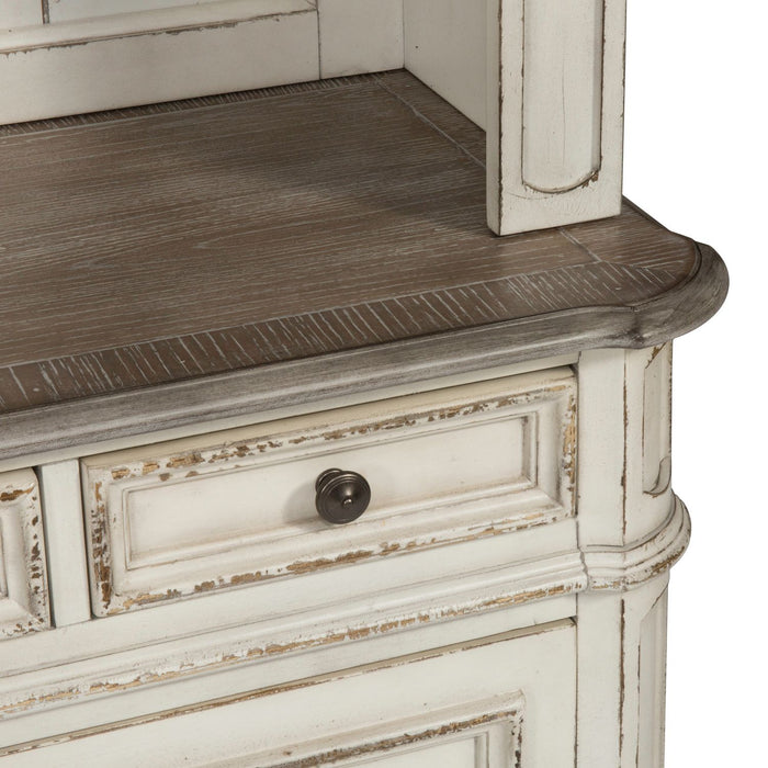 Magnolia Manor 3 Piece Desk & Hutch Set