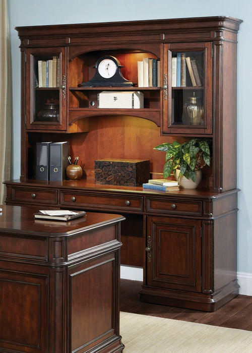Liberty Brayton Manor Jr Executive Credenza Hutch in Cognac