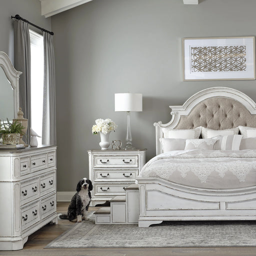 Magnolia Manor Pet Steps in Antique White image