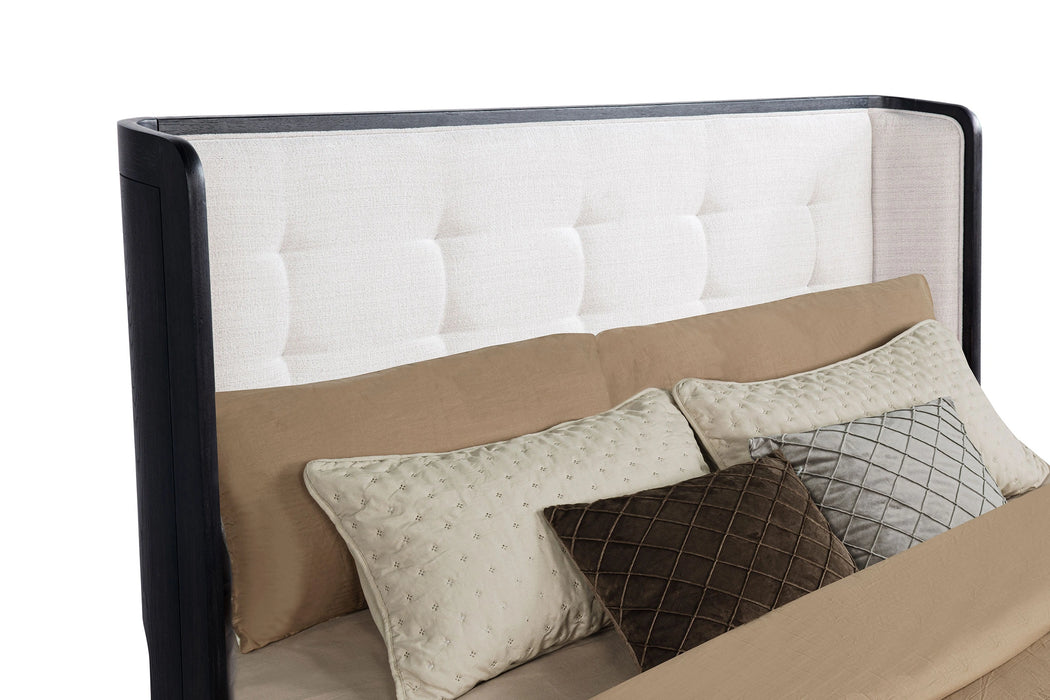 Leandro Wingback Bed
