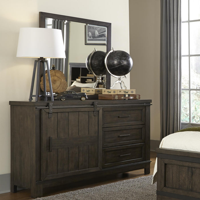 Thornwood Hills Dresser & Mirror image