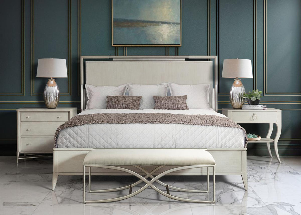 Riverside Maisie King Panel Bed in Champagne