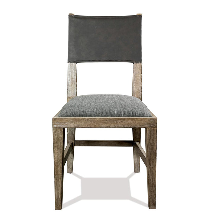 Riverside Milton Park Upholstered Chair in Primitive Silk